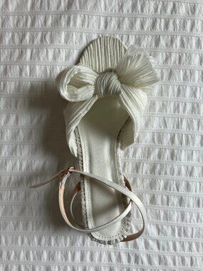 Wedding shoes | Bridal heels | Ivory bow sandals | Block Heel